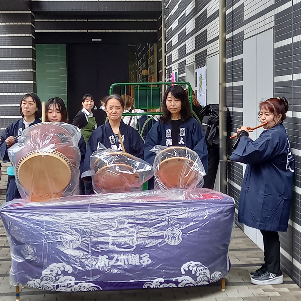 写真：茶ノ木囃子の演奏