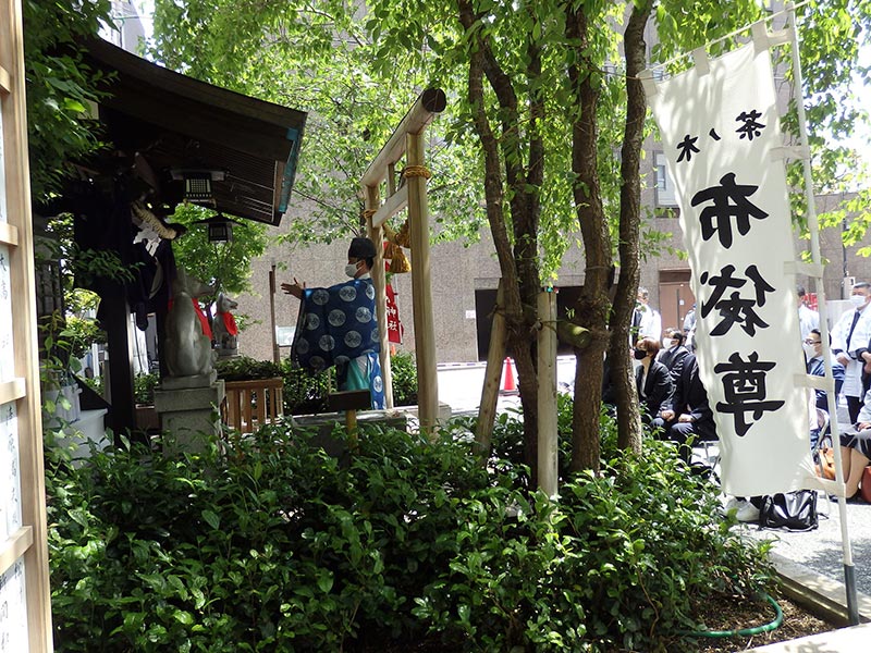 写真：茶ノ木神社での神事の様子